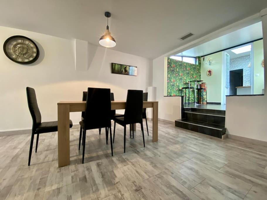 L'Appartement Jebari - Esprit Loft Carcassonne Exteriör bild